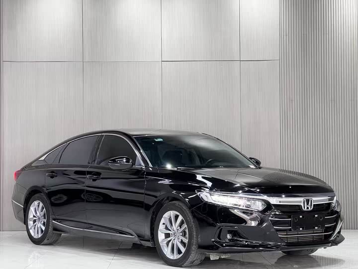 Фото 3 - Honda Accord