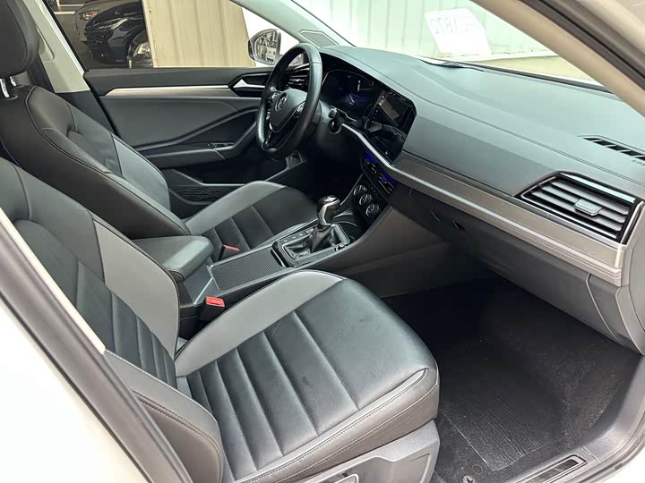 Фото 8 - Volkswagen Sagitar L