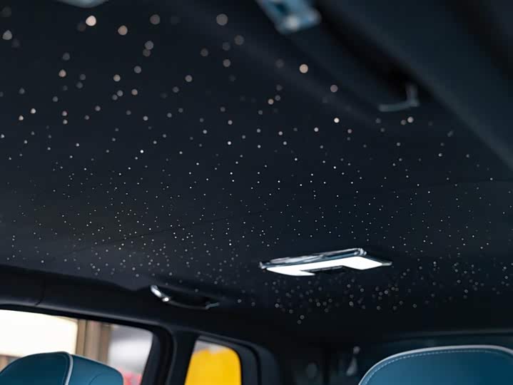 Фото 21 - Rolls-Royce Cullinan