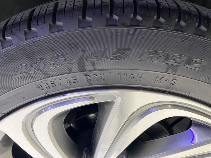 Фото 19 - Lincoln Navigator