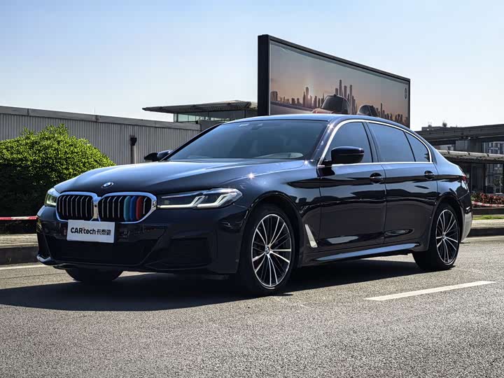 Фото 1 - BMW 5 Series