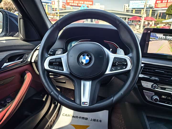 Фото 15 - BMW 5 Series