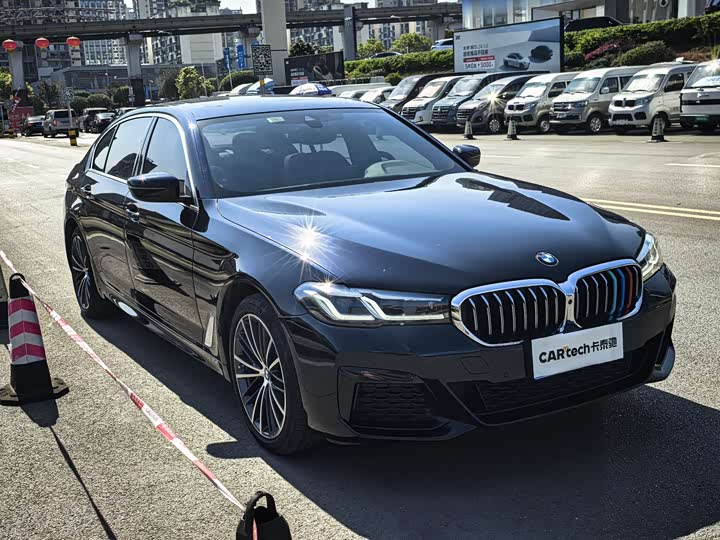 Фото 6 - BMW 5 Series