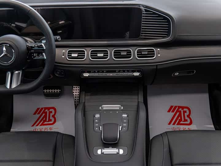 Фото 19 - Mercedes-Benz GLS-Class