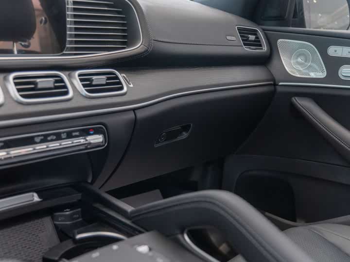 Фото 24 - Mercedes-Benz GLS-Class