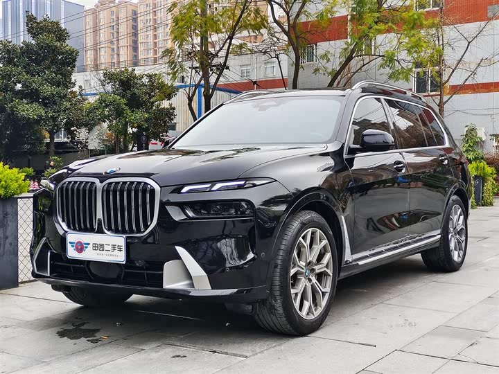 Фото 1 - BMW X7