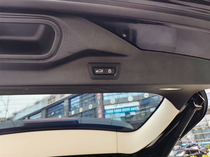 Фото 20 - BMW X7