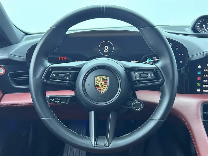 Фото 7 - Porsche Taycan