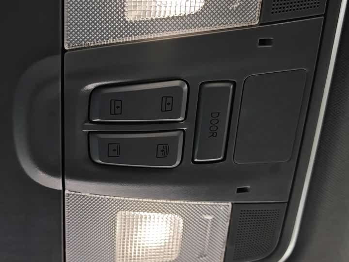 Фото 19 - Changan Raeton Plus