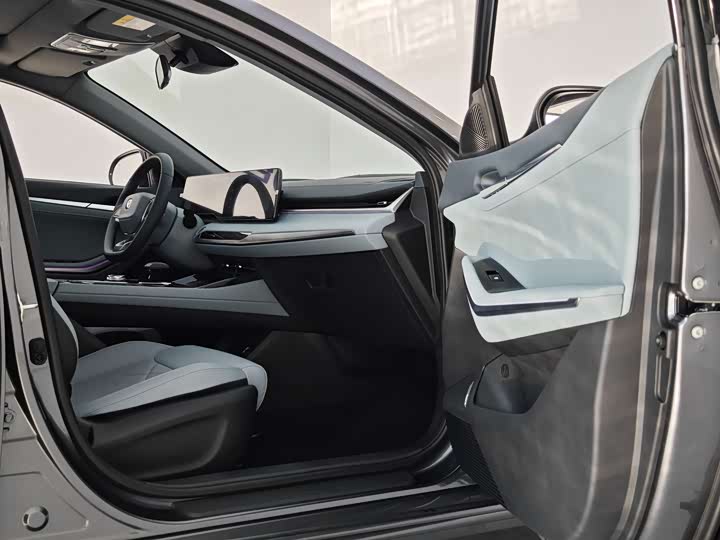 Фото 25 - Changan Raeton Plus