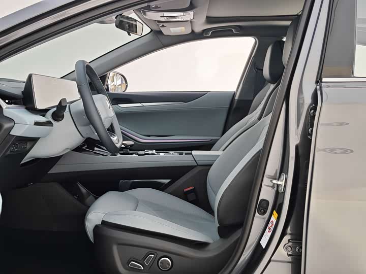 Фото 7 - Changan Raeton Plus