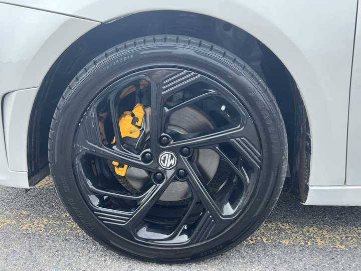 Фото 11 - MG Motor 6