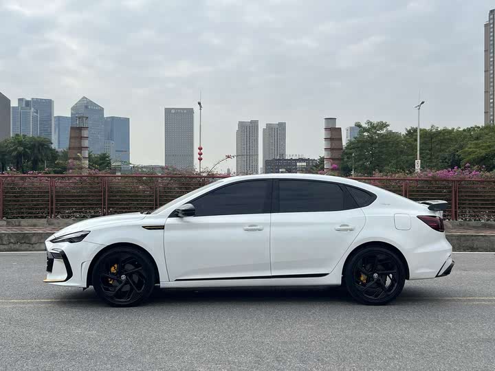 Фото 12 - MG Motor 6