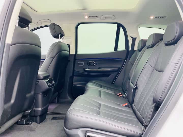 Фото 17 - Nio ES8