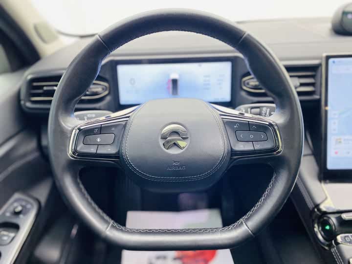 Фото 8 - Nio ES8