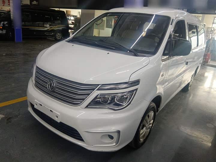 Фото 1 - Dongfeng Forthing Lingzhi M5