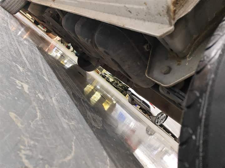 Фото 22 - Dongfeng Forthing Lingzhi M5