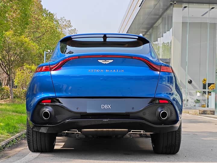 Фото 4 - Aston Martin DBX