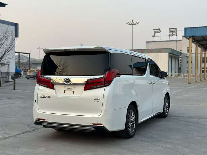 Фото 6 - Toyota Alphard