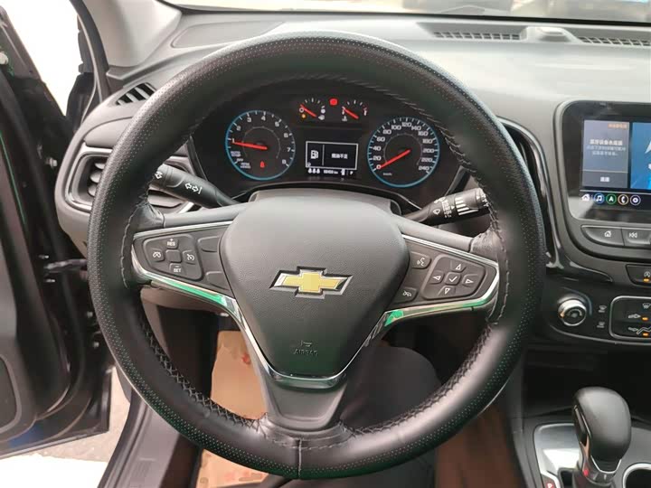 Фото 11 - Chevrolet Equinox