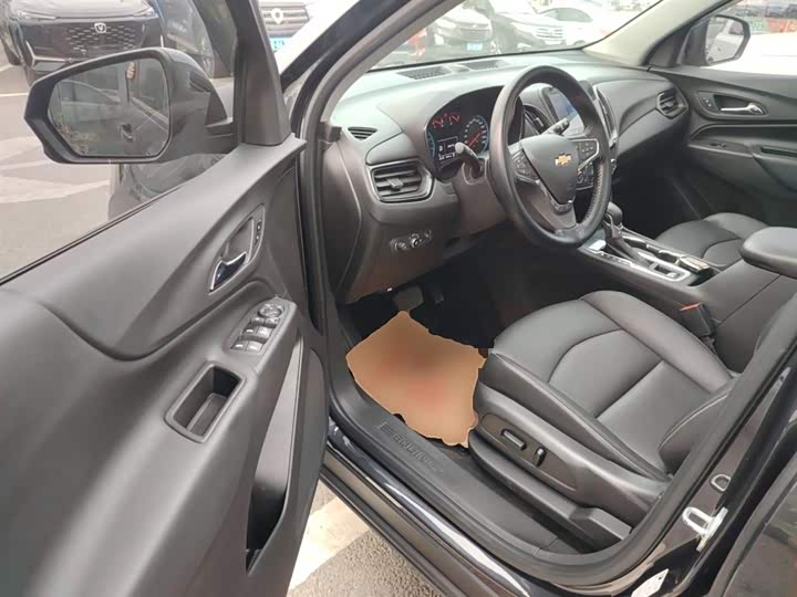 Фото 16 - Chevrolet Equinox