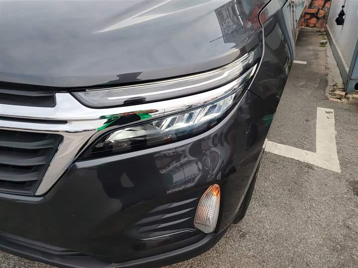 Фото 24 - Chevrolet Equinox