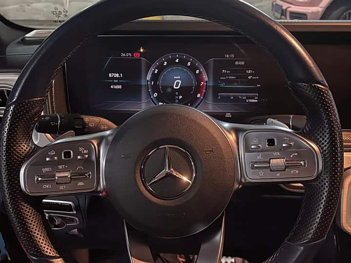 Фото 13 - Mercedes-Benz G-Class