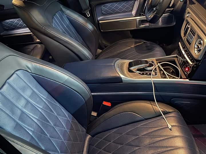 Фото 6 - Mercedes-Benz G-Class