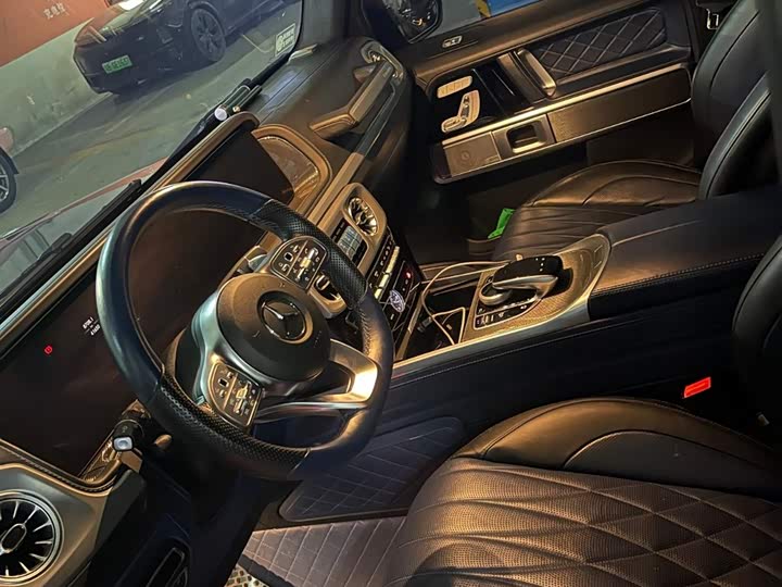 Фото 8 - Mercedes-Benz G-Class