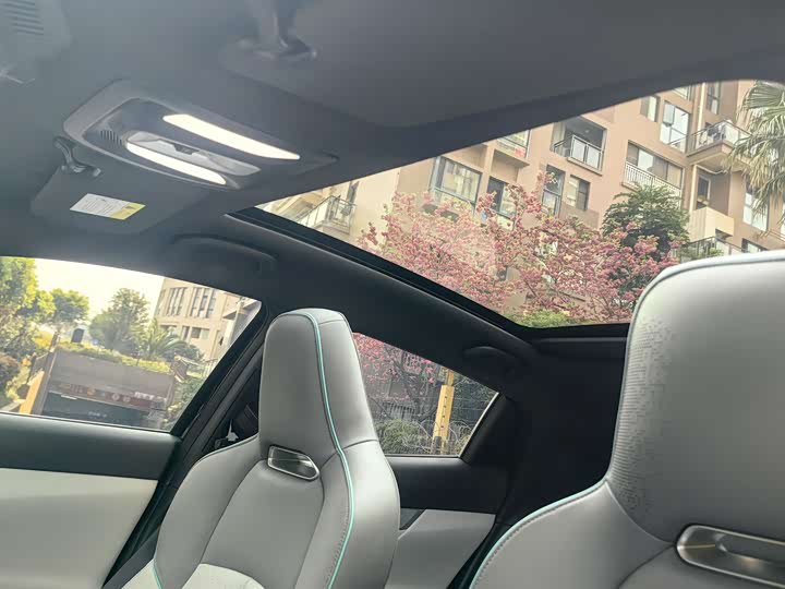 Фото 13 - Changan UNI-T