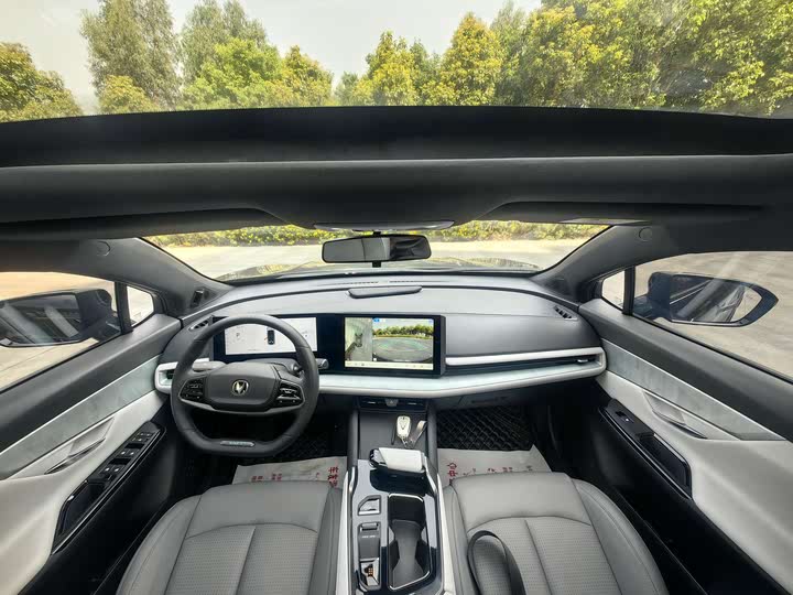 Фото 14 - Changan UNI-T