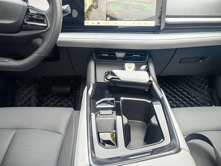 Фото 17 - Changan UNI-T