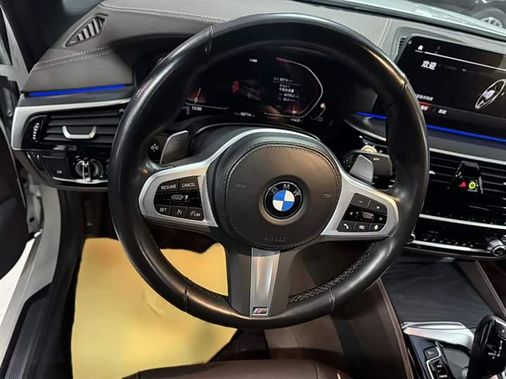 Zdjęcie 17 - BMW 5 Series