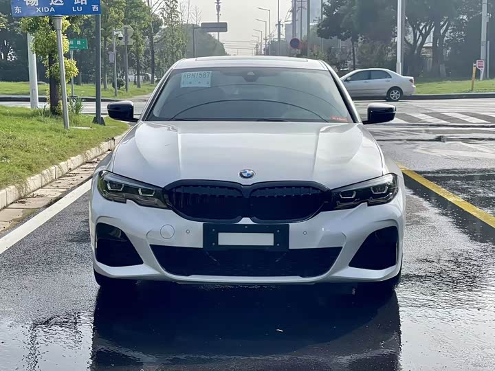 Фото 2 - BMW 3 Series