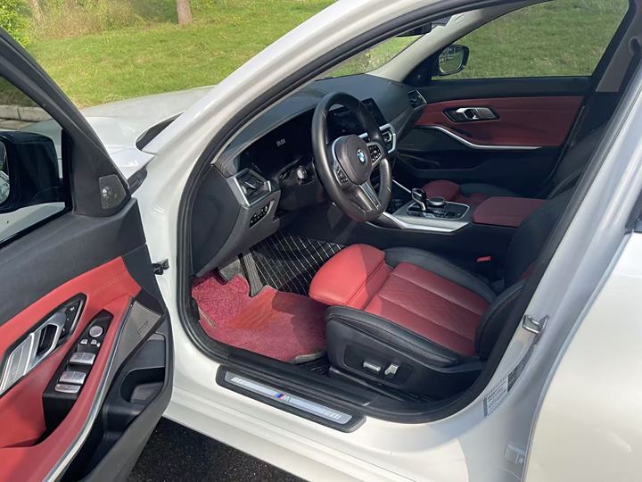 Фото 8 - BMW 3 Series