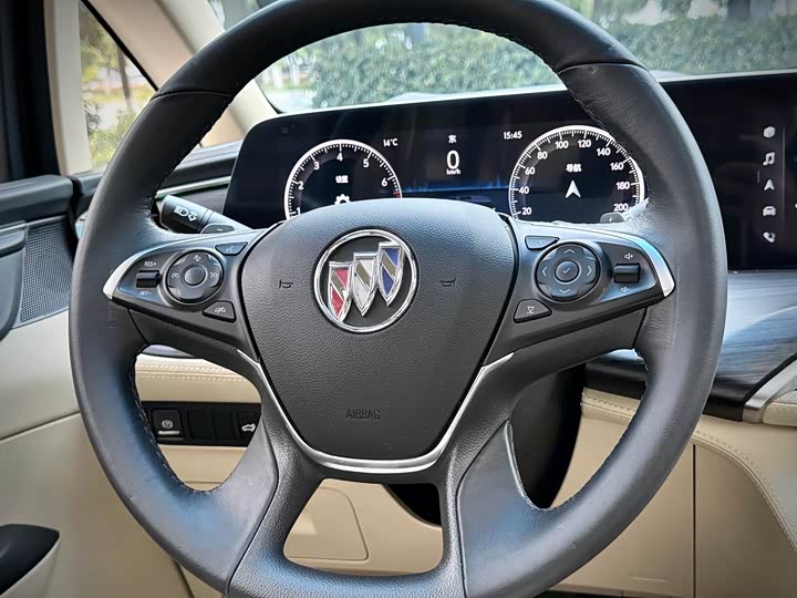 Фото 16 - Buick GL8 ES