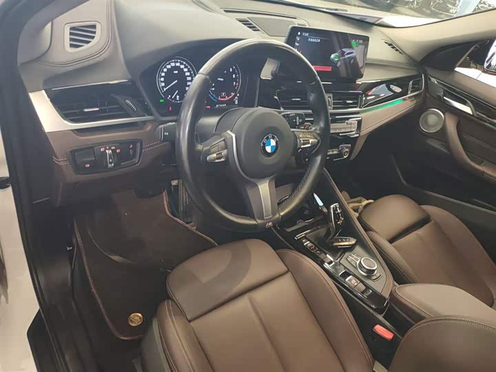 Фото 10 - BMW X2