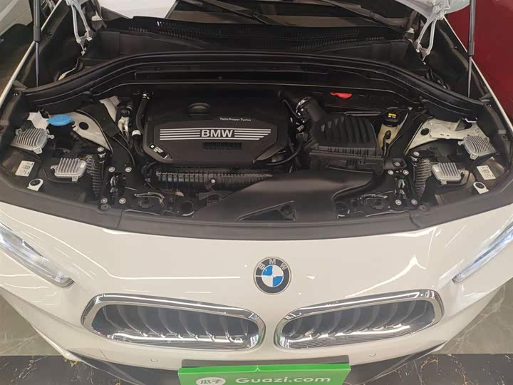 Фото 19 - BMW X2