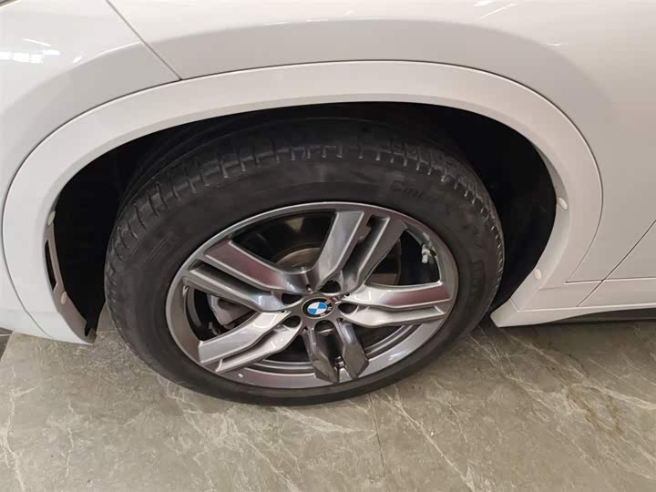 Фото 22 - BMW X2