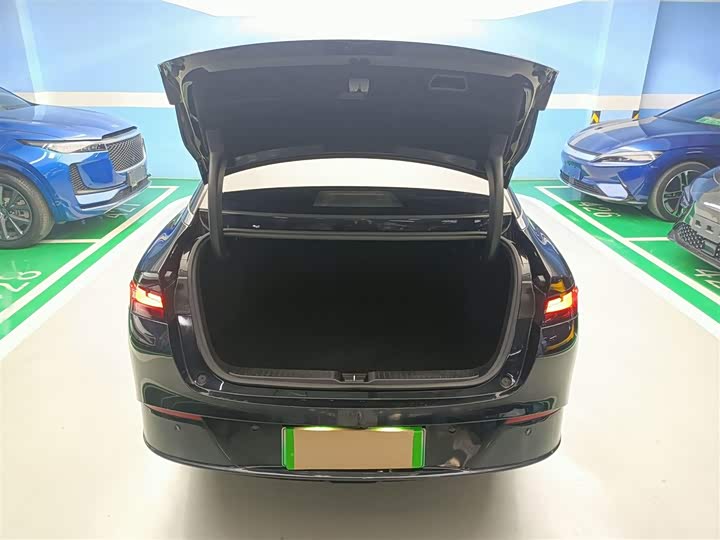 Фото 2 - XPeng P5