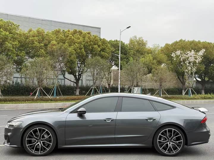 Фото 3 - Audi A7