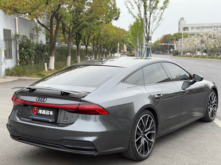 Фото 6 - Audi A7