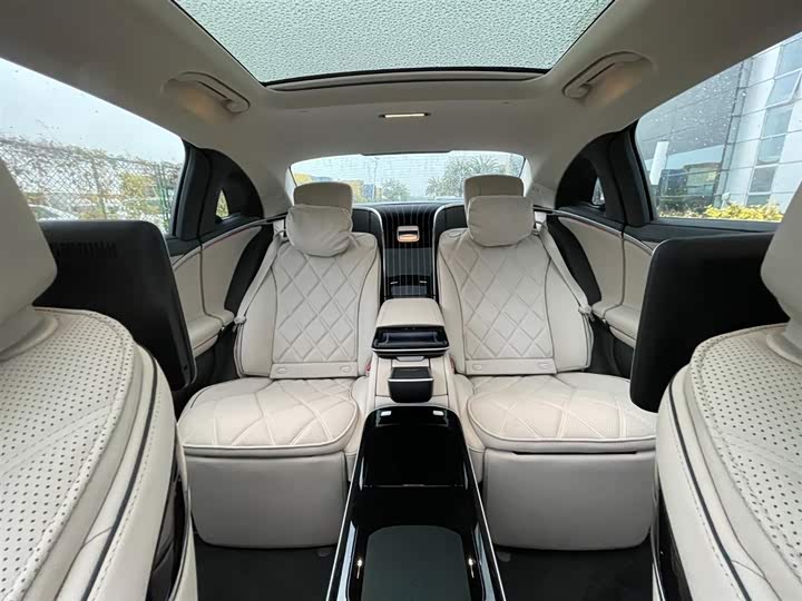 Фото 14 - Mercedes-Benz Maybach S-Class