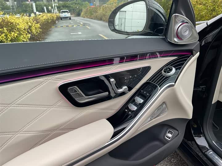 Фото 8 - Mercedes-Benz Maybach S-Class