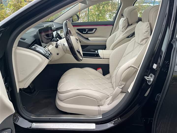 Фото 9 - Mercedes-Benz Maybach S-Class