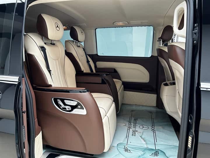 Фото 12 - Mercedes-Benz Vito