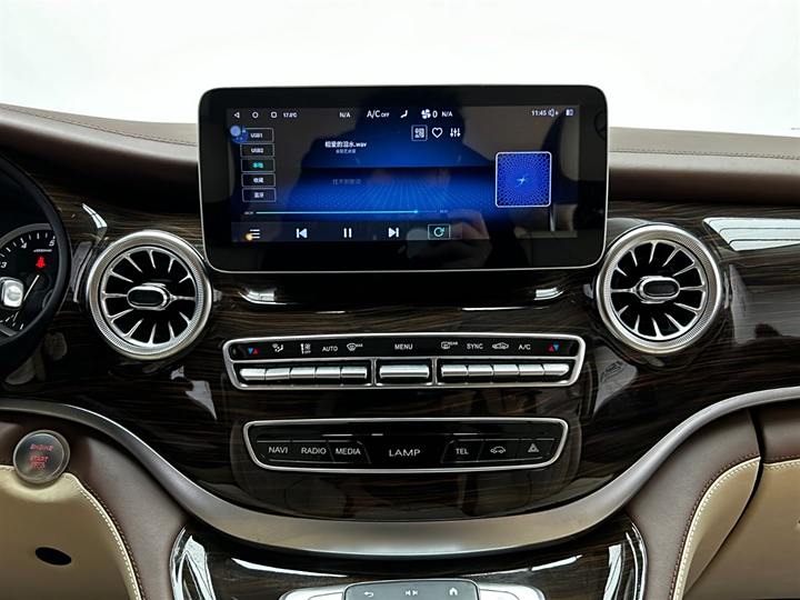 Фото 15 - Mercedes-Benz Vito