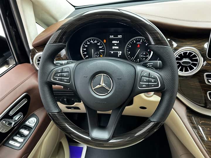 Фото 16 - Mercedes-Benz Vito