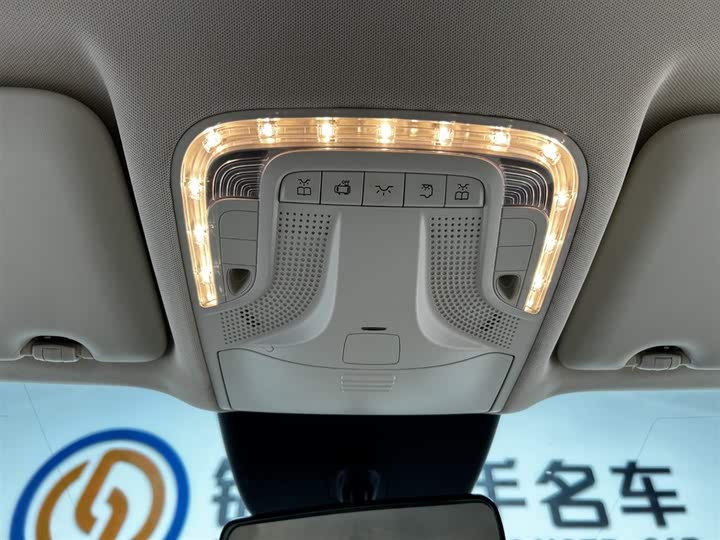 Фото 17 - Mercedes-Benz Vito