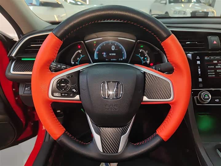 Фото 11 - Honda Civic